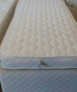 Light quilt divan bed set