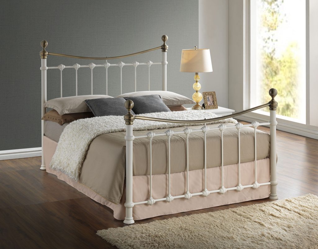 Brass Metal Bed Frame, How To Make A Metal Bed Frame Look Antique